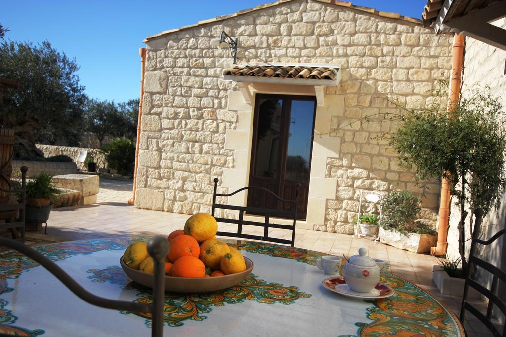 La Casazza - Country House Apartamento Rosolini Exterior foto